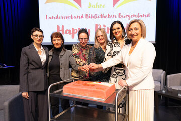 Dr.in Pia Bayer, Karla Stifter, Mag.a Silke Rois, Petra Werkovits, Landeshauptmann-Stellvertreterin Mag.a Astrid Eisenkopf und Landtagsabgeordnete Bürgermeisterin Claudia Schlager
