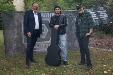 Landeshauptmann Hans Peter Doskozil mit Max Schabl und Organisator Nick Wukovits
