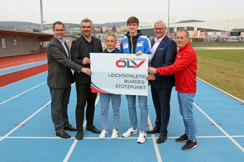 Landesrat Dorner präsentiert den Leichtathletik BundesStützpunkt in Eisenstadt