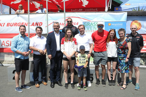 Daniel Gschwandtner (Organisationsteam), BSV-Präsident Ing. Gerald Gutmann (Burgenländischer Skiverband), Sport-Landesrat Mag. Heinrich Dorner, Sportlerin Emma Eberhardt (SZ Bad Tatzmannsdorf), Obmann Christian Zumpf (hinten, SZ Rettenbach), Nationalrat Mag. Christian Drobits mit Sohn Felix (vorne), Sportler Roland Schlögl (SC Neudörfl), Sportlerin Tina Hetfleisch (SZ Rettenbach), Bürgermeisterin Renate Habetler und Thomas Auer vom Organisationsteam (v.l.).