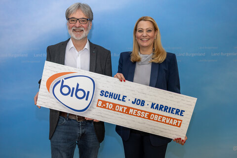 Landesrätin Daniela Winkler mit Messe-Geschäftsführer Markus Tuider