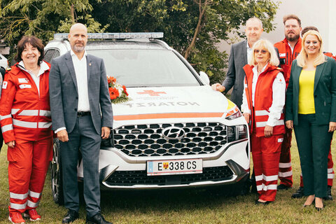 Am Sonntag wurde das neue Noteinsatzfahrzeug offiziell an die Rettungsstelle Frauenkirchen übergeben.