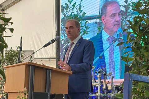 Landesrat Dr. Leonhard Schneemann bei seiner Festansprache