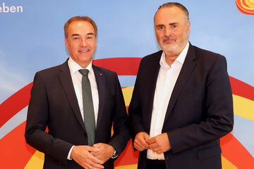 Landeshauptmann Mag. Hans Peter Doskozil und Landesrat Dr. Leonhard Schneemann.