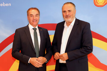 Landeshauptmann Hans Peter Doskozil und Soziallandesrat Dr. Leonhard Schneemann.