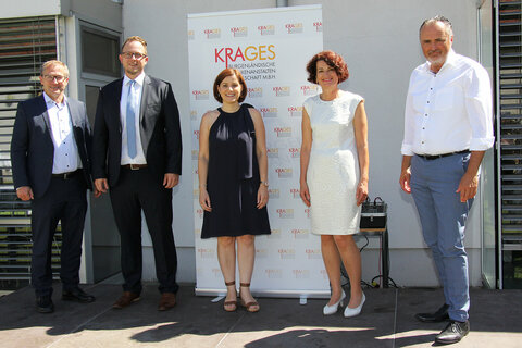 KRAGES Geschäftsführer Mag. Hans Peter Rucker, Dieter Feitek, BSc, MSc, Kaufmännischer Direktor, Pflegedirektorin DGKP Bettina Ziniel, Primaria Dr. Anna Kettner, Ärztliche Direktorin, und KRAGES-Aufsichtsratsvorsitzender Landeshauptmann Hans Peter Doskozil
