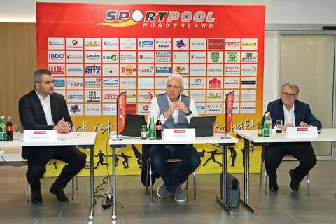 Toni Pinezich bei seiner letzten Vorsitzführung bei der Generalversammlung des Sportpool Burgenland