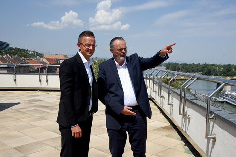 LH Hans Peter Doskozil und Ungarns Außenminister Péter Szijjártó