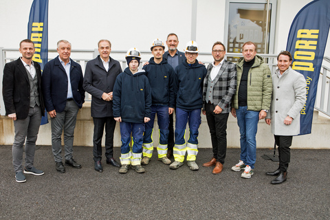 Wirtschaftslandesrat Dr. Leonhard Schneemann besuchte den Schnuppertag der Firma Porr in Stegersbach.