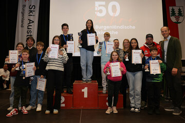 Siegerehrung des Nachwuchses im Zuge der 50. Burgenländischen Skiwoche in Altenmarkt mit Landesrätin Mag.a (FH) Daniela Winkler.