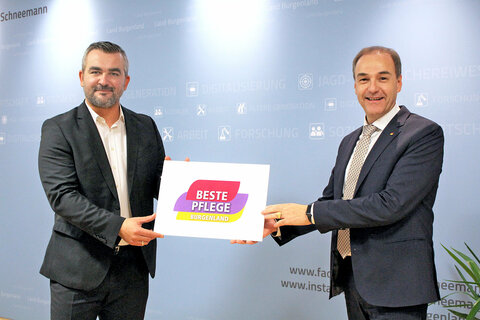 Gemeinsam gegen den Pflegekräftemangel: Landesrat Heinrich Dorner und Landesrat Leonhard Schneemann