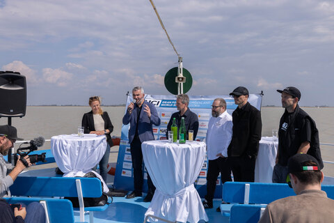 Pressekonferenz auf dem Neusiedler See zum Radmarathon.