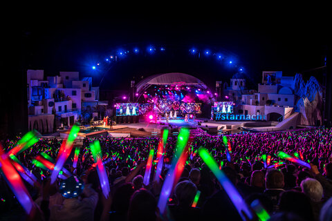 Am 29. und 30. Mai 2026 wird die Seebühne Mörbisch wieder zum Treffpunkt für Stars, Musikfans und ein großes TV-Publikum. Die „STARnacht am Neusiedler See“ bringt bereits zumfünften Mal Schlager, Pop und internationale Musikgeschichte an einen der eindrucksvollsten Schauplätze des Burgenlandes.