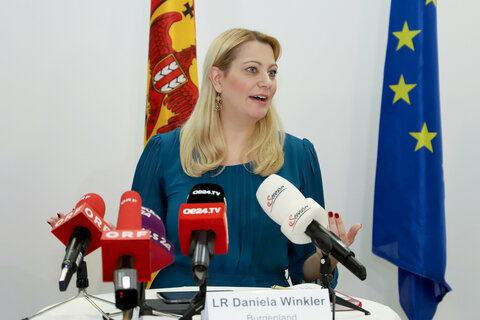 Landesrätin Mag. (FH) Daniela Winkler bei der Pressekonferenz nach der Tagung der FlüchtlingsreferentInnen.