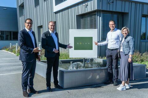 Landesrat Leonhard Schneemann und LAbg. Bürgermeisterin Claudia Schlager mit Stefan Herzog und Markus Mateyka (beide FutureTech Invest GmbH).