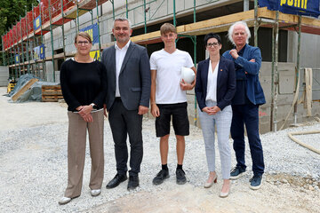 Gleichenfeier des Zubaus vom Lisztzentrum mit Landesrat Heinrich Dorner