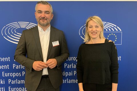 EP-Vizepräsidenten Evelyn Regner betonte beim Treffen mit LR Heinrich Dorner die Bedeutung der burgenländischen Pflege- und Wohnbau-Initiativen.