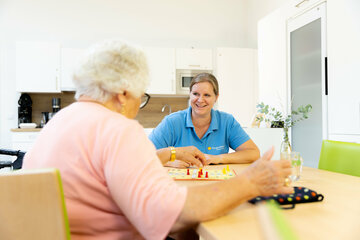 Der Pflegestützpunkt Schattendorf bietet einerseits eine vielseitige Tagesbetreuung an und dient andererseits auch als Anlaufstelle für die mobile Hauskrankenpflege.