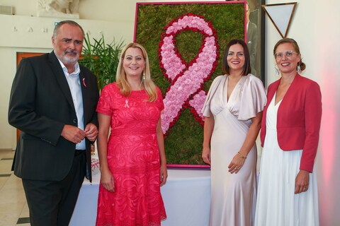 Landeshauptmann Hans Peter Doskozil und Landtagspräsidentin Astrid Eisenkopf mit Landeshauptmann-Stellvertreterin Anja Haider-Wallner und Landesrätin Daniela Winkler bei der Matinee