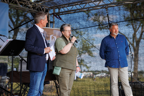 Bürgermeister Martin Öhler,  St. Andrä am Zicksee, LR.in Mag.(FH) Daniela Winkler, LH-Stv.in Anja Haider-Wallner (v.l.).