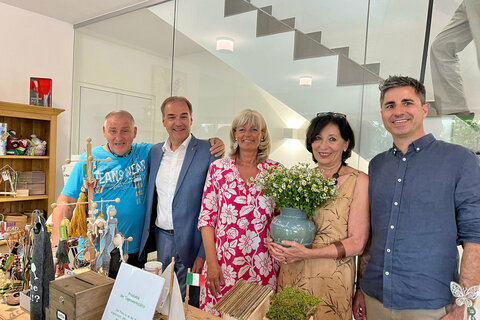 LR Schneemann zu Besuch in neuer Behindertenförderung Neusiedl am See