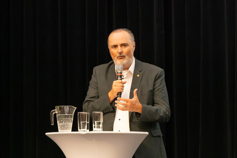 Landeshauptmann Hans Peter Doskozil bei der Jahreshauptversammlung des Fachverbandes der Amtfrauen und Amtmänner.
