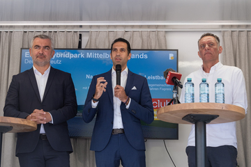 Landesrat Heinrich Dorner, Burgenland Energie CEO Stephan Sharma, Bürgermeister Deutschkreutz Andreas Kacsits.