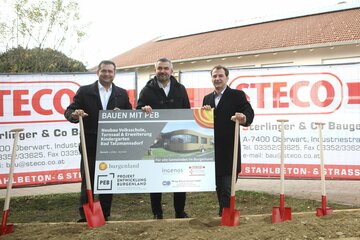 Landesrat Mag. Heinrich Dorner (Mitte) mit Bürgermeister Mag. Gert Polster (r.) und Vizebürgermeister Stefan Laimer (l.).