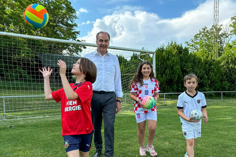 Das Land Burgenland unterstützt sozialschwache Familien bei Freizeitaktivitäten für Kinder und Jugendliche.