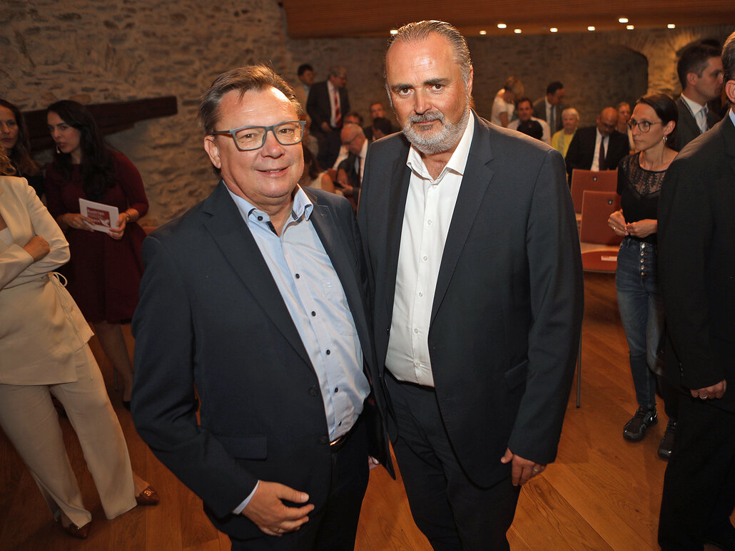 Konfliktlösung neu denken Premiere für Austrian Forum for Peace auf Friedensburg Schlaining