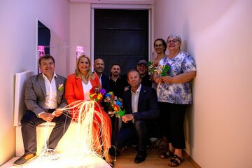 Snoezelenraum_01: SCL Norbert Kappel, Bildungslandesrätin Daniela Winkler, Bürgermeister Hannes Schmid (Direktor der HAK/HAS Frauenkirchen), Andreas Zahler (EKV Frauenkirchen), Robert Karolyi (KIWANIS Neusiedl am See), David Kaspar (EKV Frauenkirchen), Jutta Peisser (Förderverein ASO Frauenkirchen), Friederike Kurcsis (Verein Soziale Dienste).