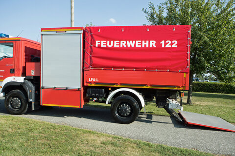 Das neue Löschfahrzeug Allradantrieb - Logistik (LFA-L) der Freiwilligen Feuerwehr Deutsch Schützen.