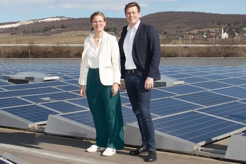 Landeshauptmann-Stellvertreterin Anja Haider-Wallner und Landesrat Stefan Kaineder fordern anlässlich des Weltfrauentages ein Ende der Preisdiskriminierung von Frauen.