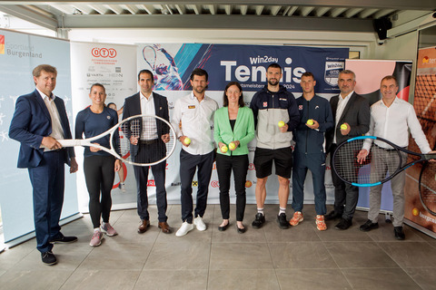 Oberpullendorfs Bürgermeister Johann Heisz, Julia Grabher, Vorsitzender des Vorstandes der Burgenland Energie sowie Präsident von Special Olympics Burgenland Dr. Stephan Sharma, ÖTV-Sportlicher Leiter Jürgen Melzer, Mag. Marion Maruska, Juriy Rodinov, Filip Miskolic , Sportlandesrat Mag. Heinrich Dorner und Hausherr Günter Kurz (v.l.).
