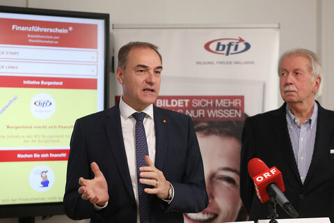 Landesrat Dr. Leonhard Schneemann begrüßt die finanzielle Bildungsinitiativen des BFI im Burgenland.