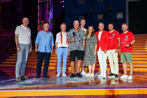 ORF-Landesdirektor Werner Herics, Hans Krankl, Krone-Geschäftsführer Gerhard Valeskini, Toni Polster, Stefan Maierhofer,  Landeshauptmann-Stellvertreterin Anja Haider-Wallner, KBB-Generalintendant Alfons Haider, Burgenland Tourismus-Geschäftsführer Didi Tunkel, Burgenland Tourismus-CMO Kurt Kaiser (v.l.).