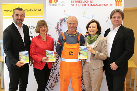 V.l.: Verkehrslandesrat Mag. Heinrich Dorner, Hautärztin Dr.in Rosemarie Moser, Rudolf Leidl, BBN, Mag.a Andrea Konrath, WHR DI Dr. Rüdiger Knaak, Leiter Fachgruppe Betriebliche und Bauliche Erhaltung