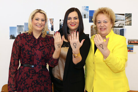 Landeshauptmann-Stellvertreterin Astrid Eisenkopf, Landesrätin Daniela Winkler und Landtagspräsidentin Verena Dunst informierten im Vorfeld des Internationalen Frauentags über Maßnahmen des Landes zur Gleichstellung von Mann und Frau