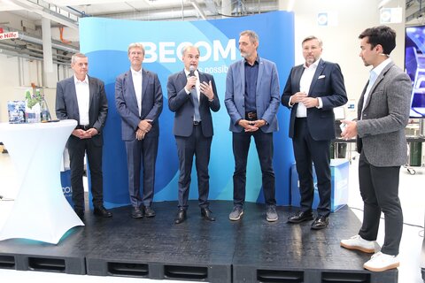HTL-Direktor Wilfried Lercher, Christian Strasser, Präsident der IV-Burgenland, Wirtschaftslandesrat Leonhard Schneemann, Gerhard Michalitsch, Präsident AK Burgenland, Harald Schermann, Direktor Wirtschaftskammer Burgenland und Moderator Christoph Nowotny bei der Expertenrunde.
