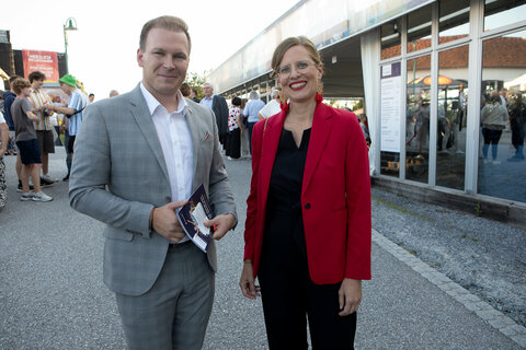 Landeshauptmann-Stellvertreterin Anja Haider-Wallner mit Landtagsabgeordneten Fabio Halb (v.r.).