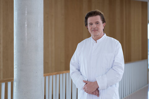 Primarius Peter Kornprat baut seine Abteilung kontinuierlich aus