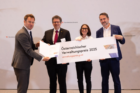 Sektionsleiter Mag. Andreas Buchta-Kadanka, der Sektion III „Öffentlicher Dienst und Verwaltungsinnovation“ des Bundeskanzleramtes, Dr. Stefan Kirschner, Referat EU und Additionalität der Abteilung 9 – EU, Gesellschaft und Förderwesen, Mag.a Andrea Lorenschitz, Hauptreferatsleiterin in der Abteilung 3 - Finanzen und Mag. Bernhard Ozlsberger, BA, Abteilungsvorstand der Abteilung 2 – Landesplanung, Gemeinden und Wirtschaft