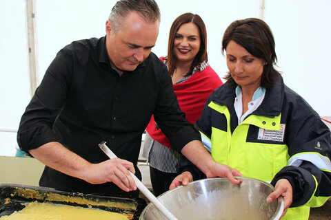 Bio-Eierspeiskochen mit Landeshauptmann Hans Peter Doskozil und Landesrätin Astrid Eisenkopf im Krankenhaus Oberwart