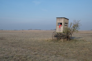 Hochstand – Serie „Ton in Ton rot“