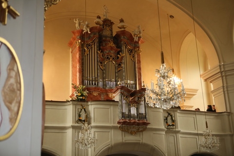 Die neue Orgel spielt alle Stücke in bester Qualität