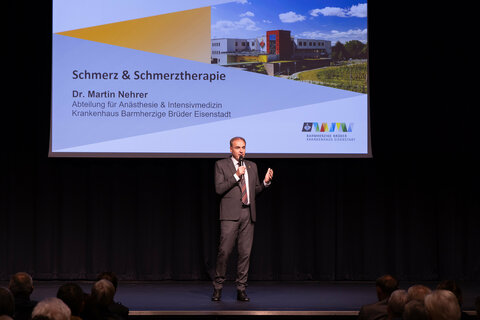 Landesrat Dr. Leonhard Schneemann beim Gesundheitstag in Eisenstadt.