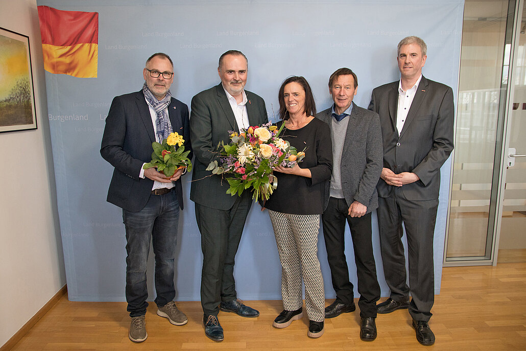 Blumengruß als Vorbote zum Valentinstag Land Burgenland