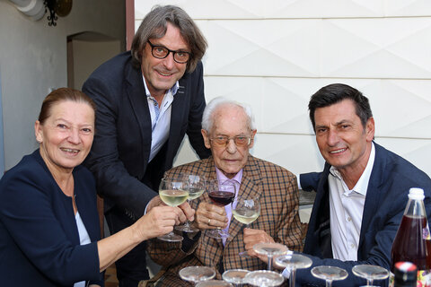 Dr.in Karin Hütterer, Gemeindevorstand, Bgm. Gerhard Hutter, Prof. Johann Kastler, LR Christian Illedits