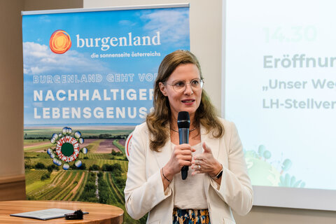 Landeshauptmann-Stellvertreterin Anja Haider-Wallner bei der Eröffnung der Nachhaltigkeitskonferenz „Illmitzer Gespräche“