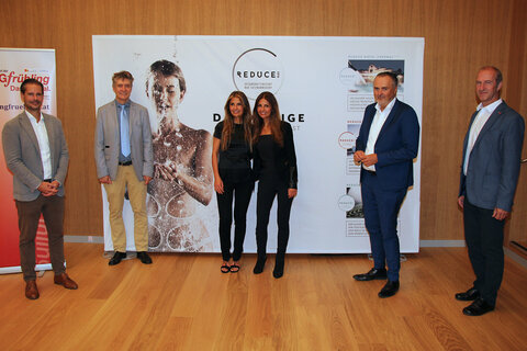 Präsentierten die Highlights des Festivals „KLANGfruehling2020“: Mag. Andreas Leitner, Interimistischer Vorstandsdirektor Kurbad Tatzmannsdorf AG, Gerhard Krammer, Künstlerischer Leiter, die Pianistin Ferhan und Ferzan Önder, Landeshauptmann Hans Peter Doskozil sowie Geschäftsführer Werner Glösl, Verein Zukunft Schlaining